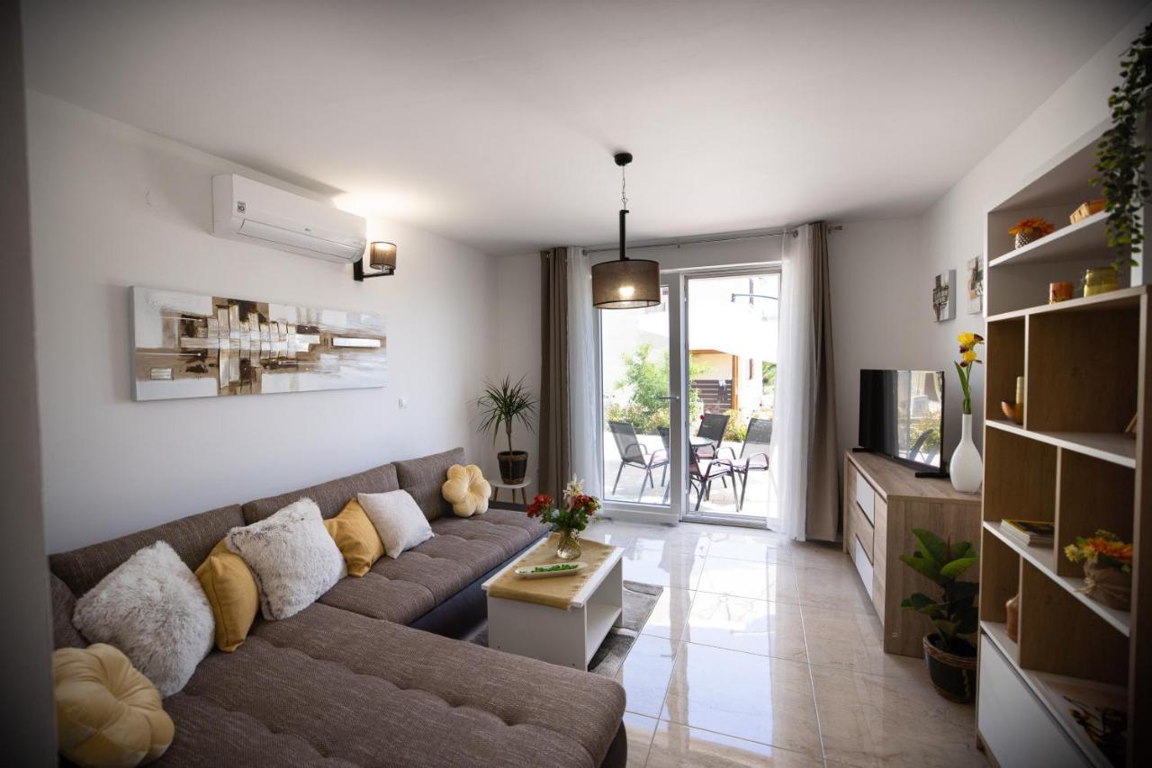 Apartmani Lelu Pridraga 외부 사진