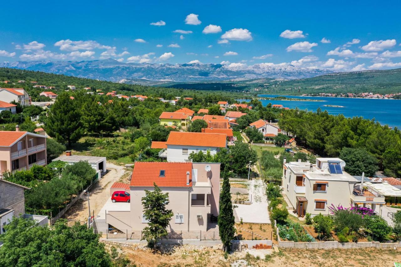 Apartmani Lelu Pridraga 외부 사진