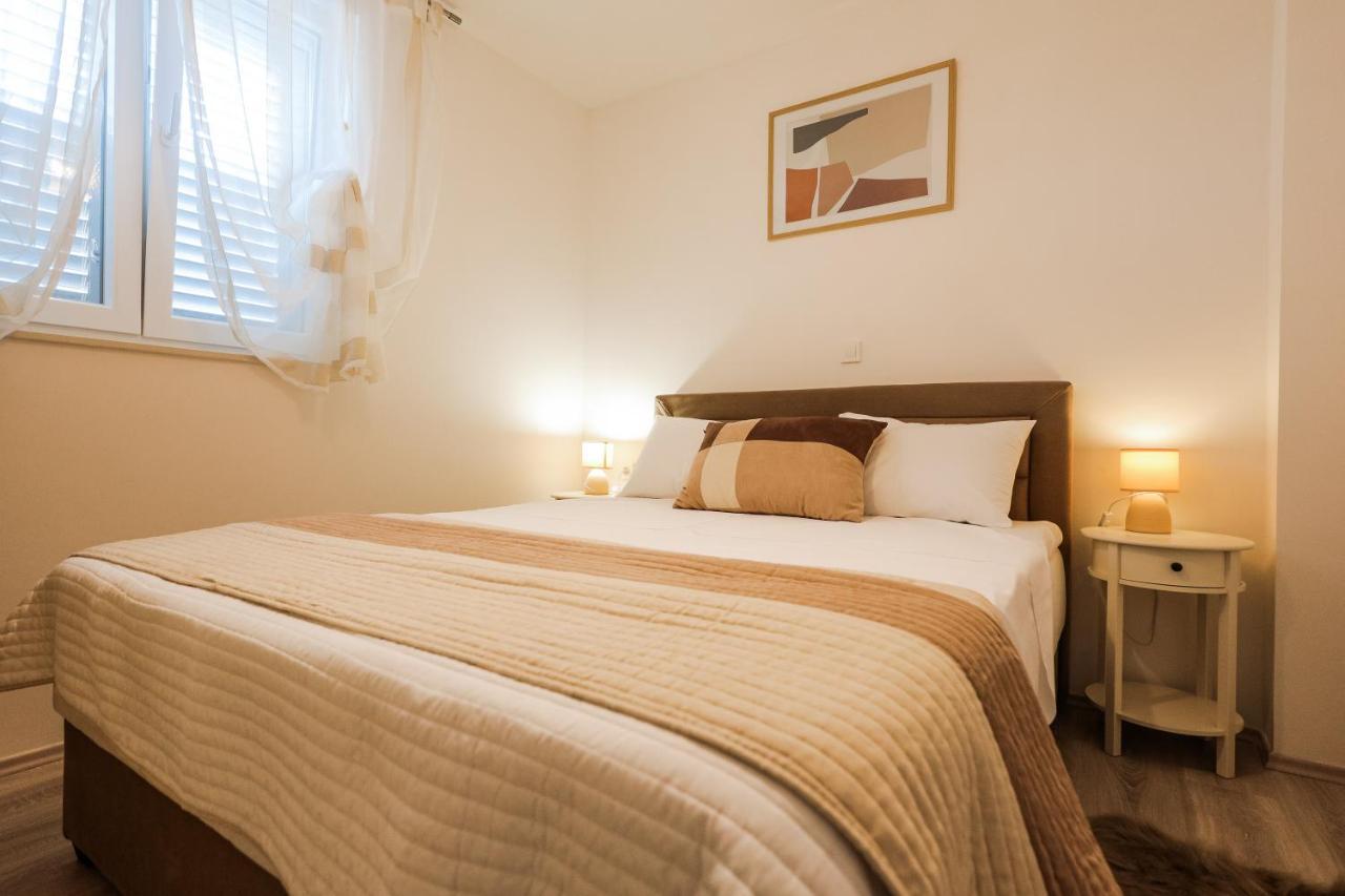 Apartmani Lelu Pridraga 외부 사진
